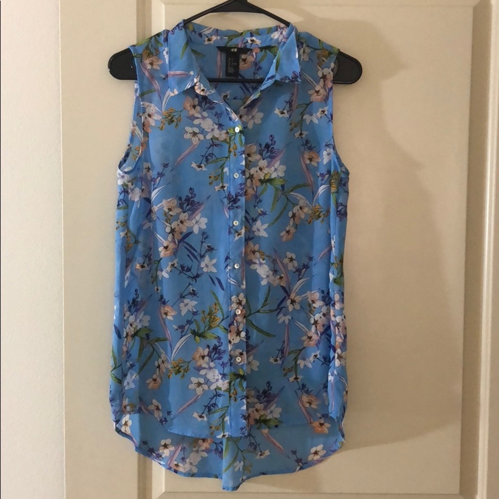 NWOT H&M floral blue sleeveless top size 6